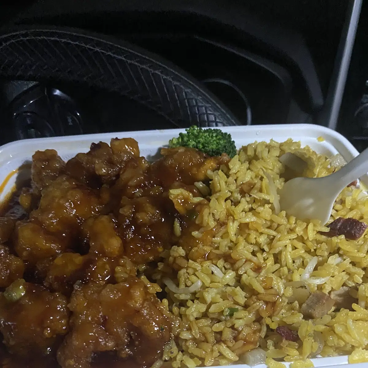sesame chicken 芝麻雞
